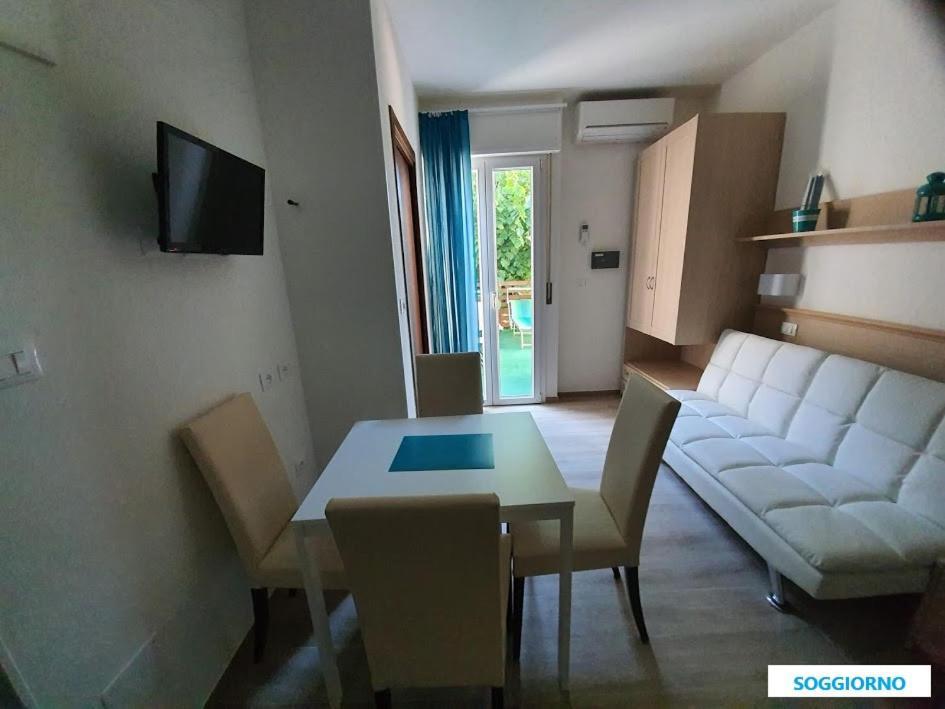 B&B Airone Cervia - Camere E Appartamenti Εξωτερικό φωτογραφία